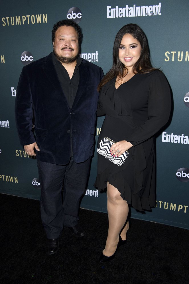 Dex nyomozó - Rendezvények - The cast and executive producers of “Stumptown” celebrate the upcoming premiere of the highly anticipated fall series at an exclusive red carpet event hosted by ABC and Entertainment Weekly at the Petersen Automotive Museum in Los Angeles