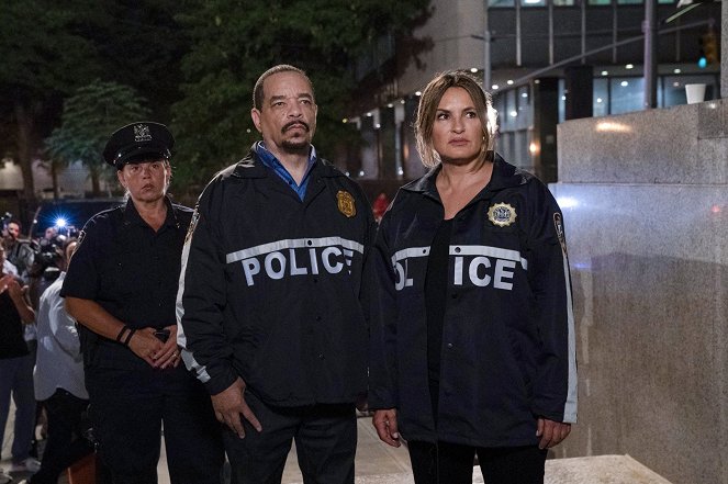 Law & Order: Special Victims Unit - Season 21 - I'm Going to Make You a Star - Van film - Ice-T, Mariska Hargitay