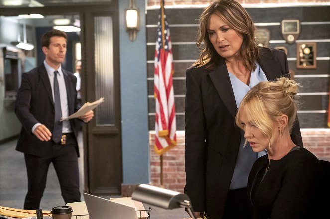 Law & Order: Special Victims Unit - Season 21 - Die dunkelste Stunde - Filmfotos - Mariska Hargitay, Kelli Giddish