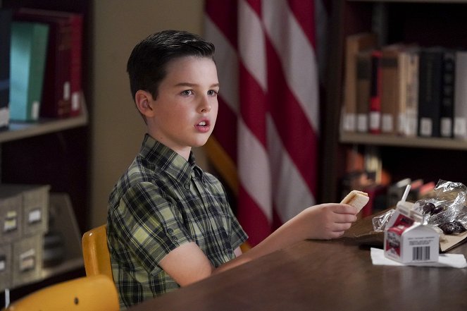 Young Sheldon - An Entrepreneurialist and a Swat on the Bottom - Van film - Iain Armitage