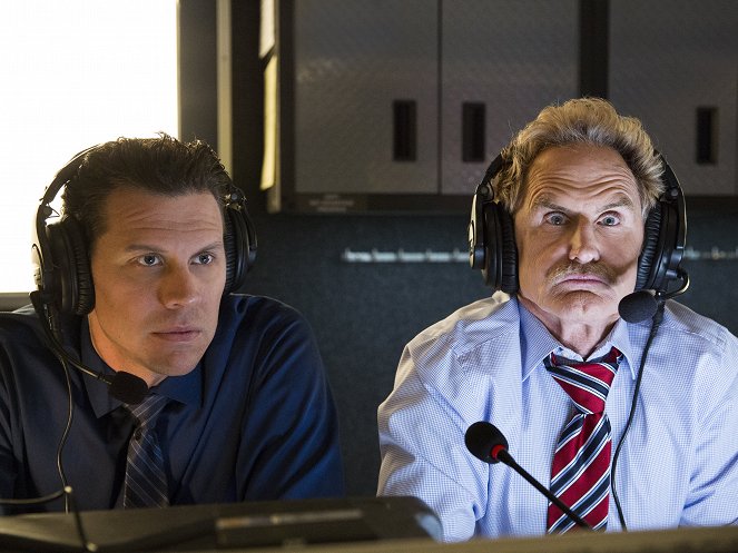 Angie Tribeca - Season 2 - Boyz II Dead - Photos - Hayes MacArthur, Jere Burns