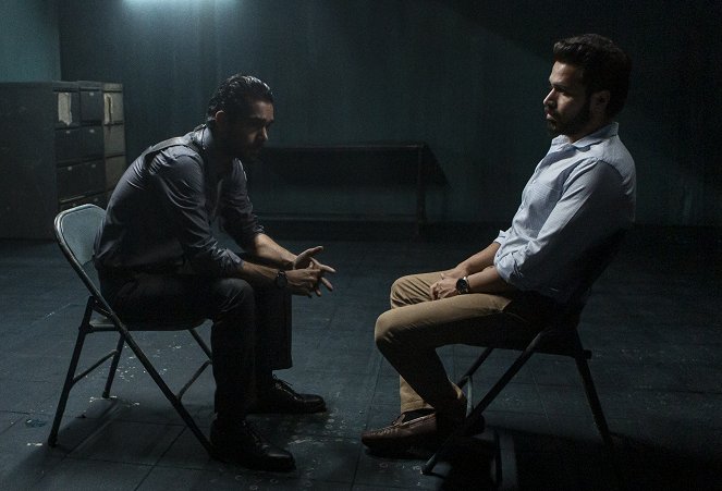 Krvavý bard - Když přijde žal, nepřijde jako jednotlivý zvěd, však v zástupech - Z filmu - Emraan Hashmi