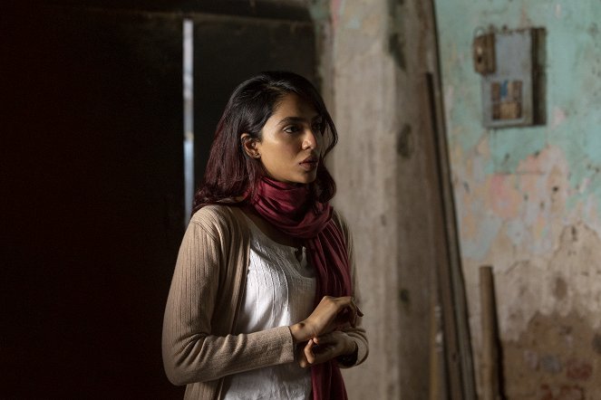 La Vengeance du professeur - When Sorrows Come, They Come Not Single Spies, but in Battalions - Film - Sobhita Dhulipala