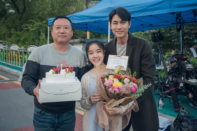 Jeungin - Dreharbeiten - Han Lee, Hyang-gi Kim, Won-joong Jung