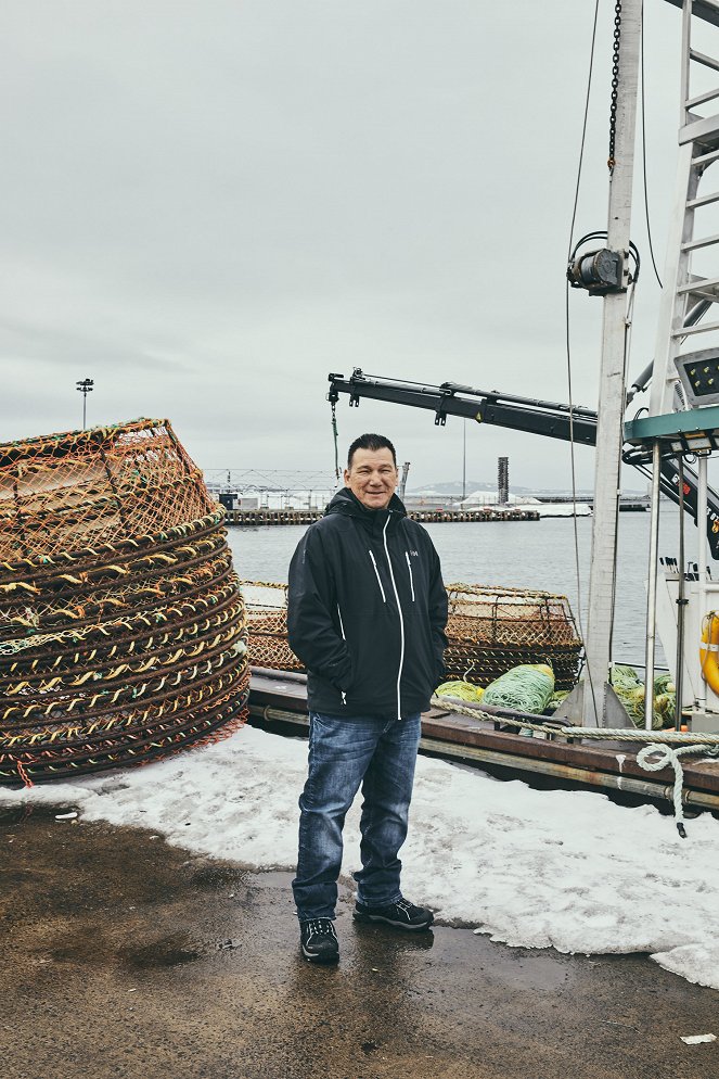 A világ mögött - Promóció fotók - Mike Innu Papu Mckenzie