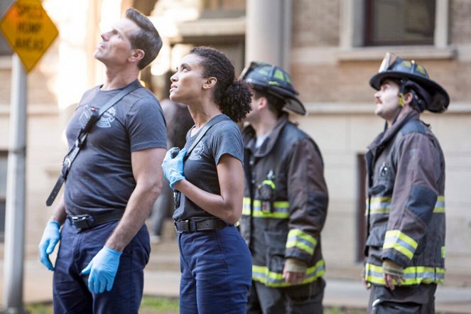 Chicago Fire - A Real Shot in the Arm - Photos - Annie Ilonzeh