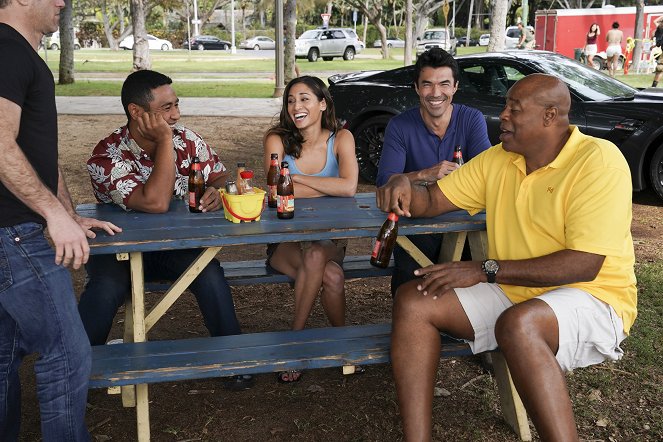 Hawaii Five-0 - Mord ist Ihr Hobby - Filmfotos - Beulah Koale, Meaghan Rath, Ian Anthony Dale, Chi McBride