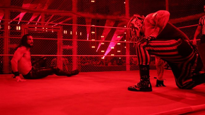 WWE Hell in a Cell - De la película - Colby Lopez, Windham Rotunda