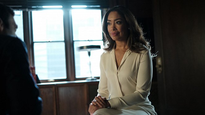 Pearson - The Donor - Van film - Gina Torres