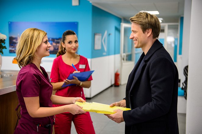 Bettys Diagnose - Season 4 - Hand in Hand - Photos