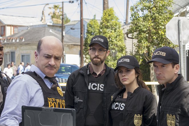 NCIS: New Orleans - Season 4 - Powder Keg - Photos - Rob Kerkovich, Vanessa Ferlito, Lucas Black