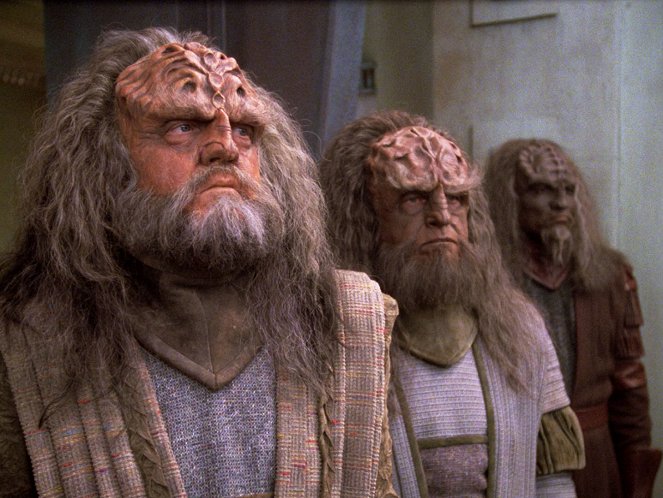 Star Trek: The Next Generation - Birthright, Part II - Van film - Richard Herd