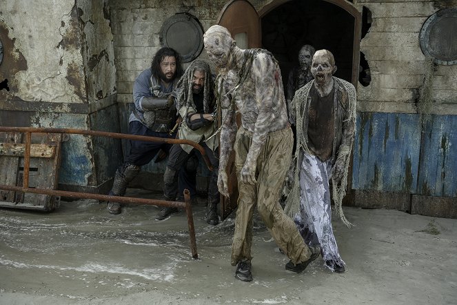 The Walking Dead - Les Limites franchies - Film - Cooper Andrews, Khary Payton