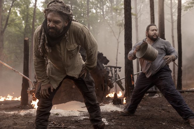 The Walking Dead - Season 10 - Lines We Cross - Photos - Khary Payton, Cooper Andrews
