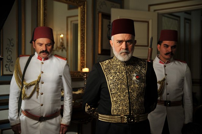 Payitaht: Abdülhamid - Episode 32 - De la película - Bahadır Yenişehirlioğlu
