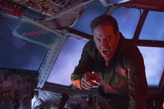 Lavalantula 2: Druhá láva - Z filmu - Steve Guttenberg