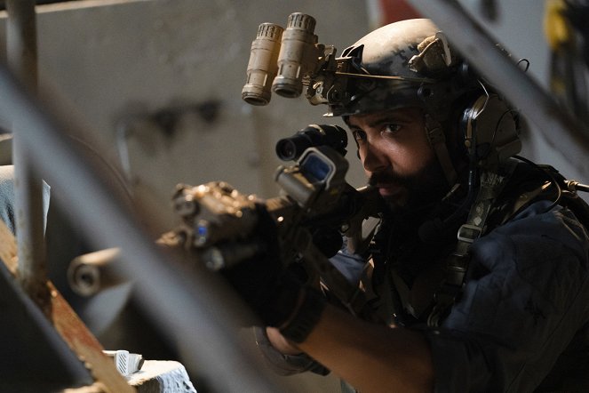 SEAL Team - The Strength of the Wolf - Van film - Neil Brown Jr.