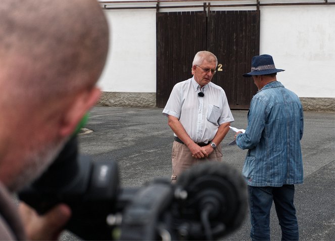 Trvalé bydliště venkov - Za humny města - Filmfotos