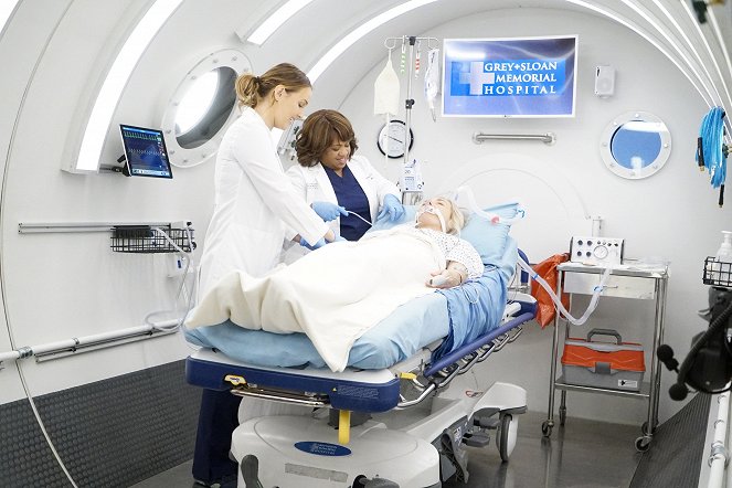Grey's Anatomy - Die jungen Ärzte - Ich bin schwanger - Filmfotos - Camilla Luddington, Chandra Wilson, Rachel Bay Jones
