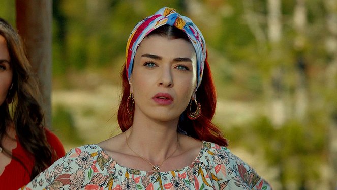 Kuzey Yıldızı - Season 1 - Episode 6 - Kuvat elokuvasta - Aslıhan Güner