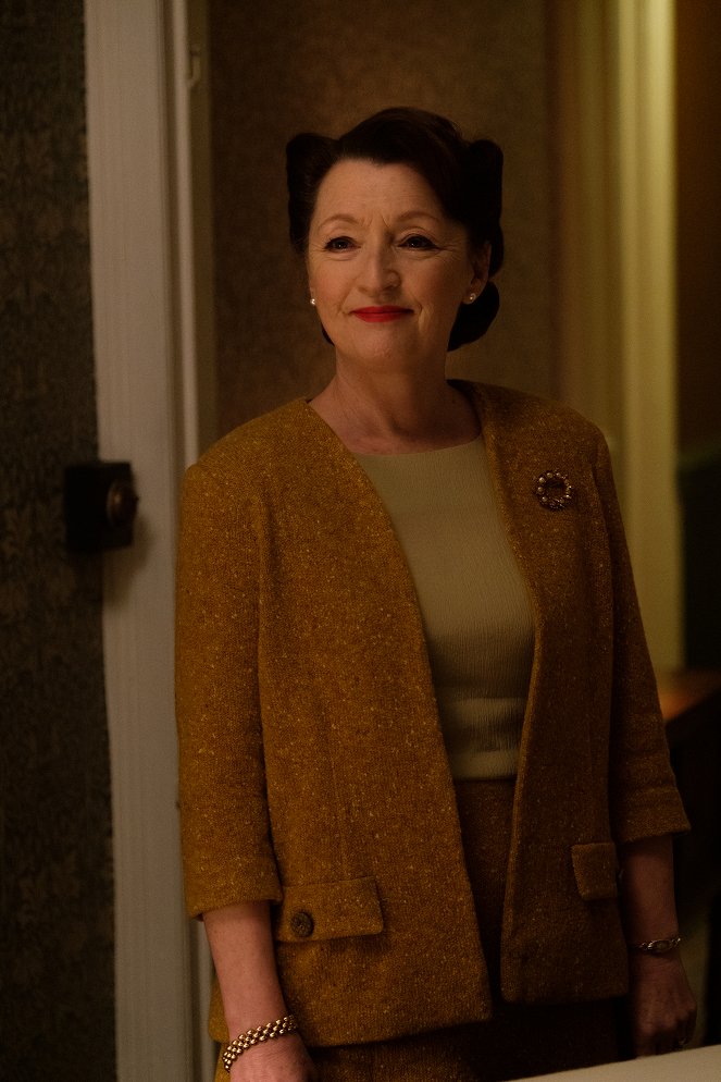 World on Fire - Episode 2 - Photos - Lesley Manville