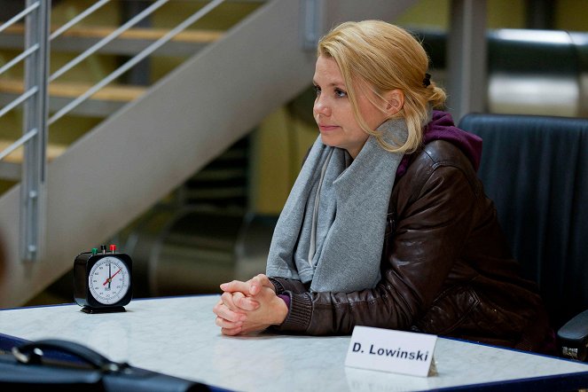Danni Lowinski - Season 3 - Zigeunerjunge - Z filmu - Annette Frier