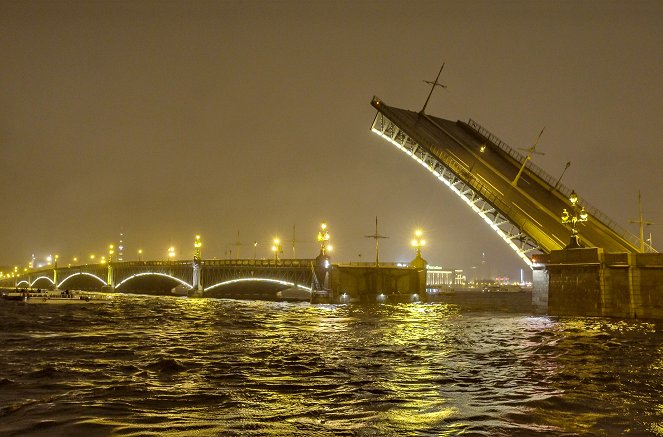 Kreuzfahrt in die Ostsee – Ein Sommer auf dem Wasser - St. Petersburg - Kuvat elokuvasta