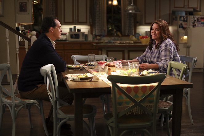 American Housewife - Season 4 - Lasagna - Kuvat elokuvasta - Diedrich Bader, Katy Mixon