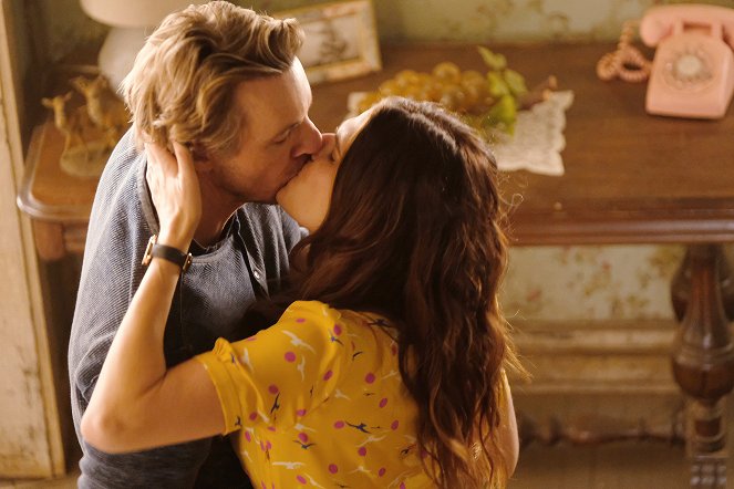 Bless This Mess - Bang for Your Buck - Do filme - Dax Shepard, Lake Bell