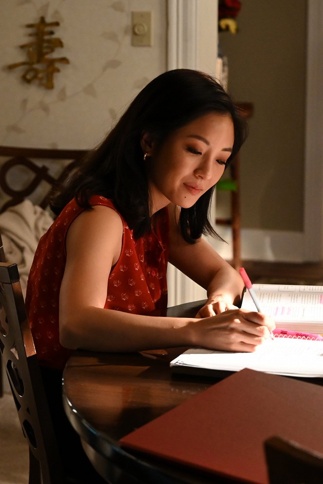 Fresh Off the Boat - S'Mothered - Van film - Constance Wu