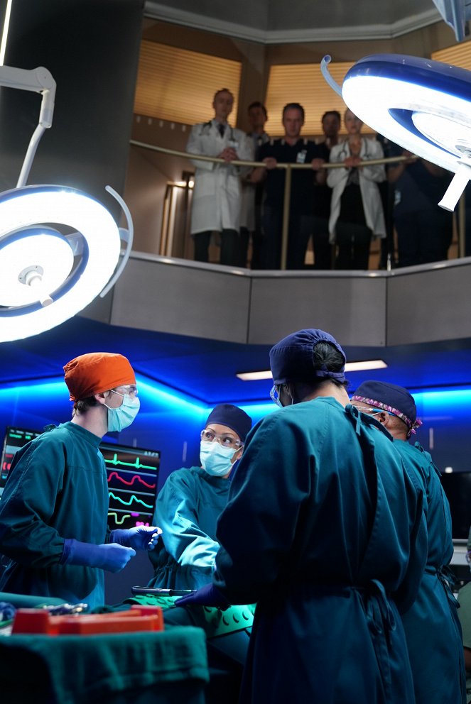 The Good Doctor - Season 3 - Pierwsza pacjentka, druga baza - Z filmu