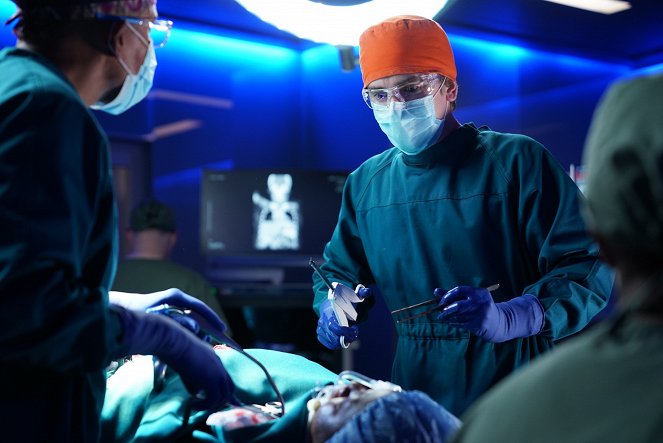 The Good Doctor - First Case, Second Base - Photos