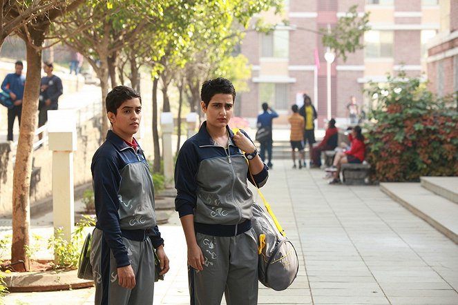 Dangal - Die Hoffnung auf den großen Sieg - Filmfotos - Sanya Malhotra, Fatima Sana Shaikh