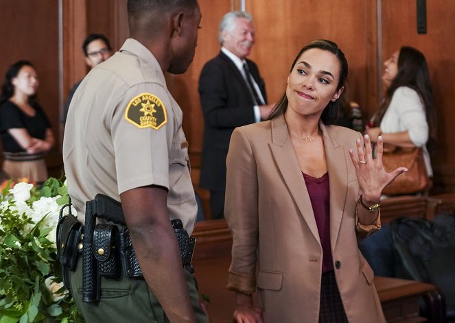 All Rise - Season 1 - Devotees in the Courthouse of Love - Photos - Jessica Camacho