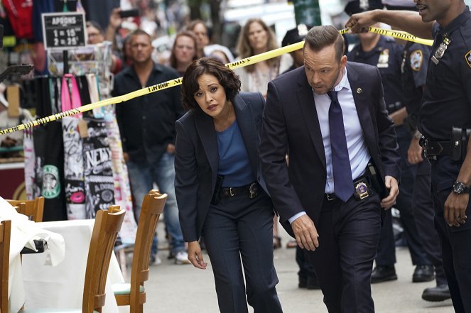 Blue Bloods - Crime Scene New York - Season 10 - Naughty or Nice - Photos - Donnie Wahlberg