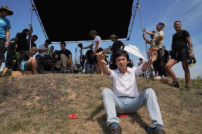 Looking Up - Tournage - Chao Deng