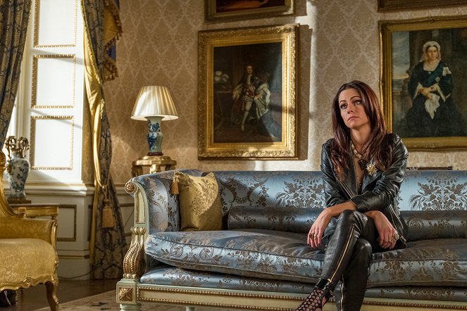 The Royals - Season 3 - Together with Remembrance of Ourselves - Photos