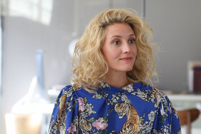 Trop - Episode 8 - Kuvat elokuvasta - Evelyne Brochu