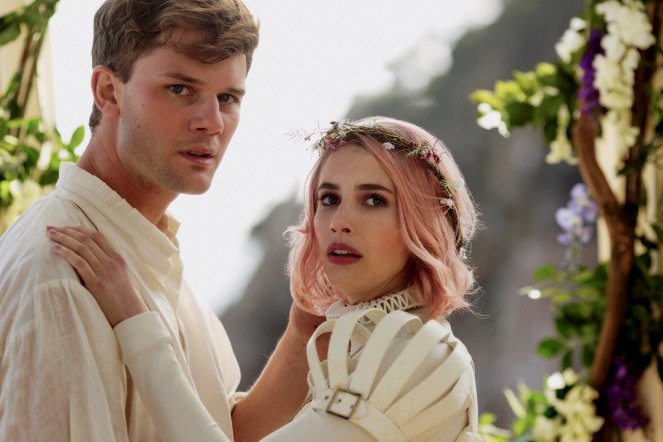 Paradise Hills - Photos - Jeremy Irvine, Emma Roberts