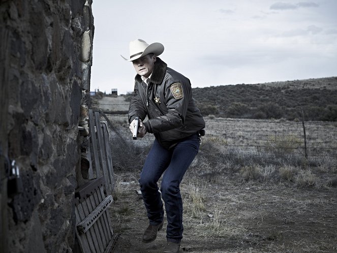 Longmire - Season 2 - Promokuvat - Bailey Chase