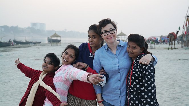 The Ganges with Sue Perkins - Episode 3 - Z filmu - Sue Perkins