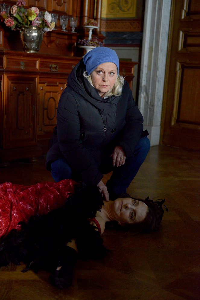 Vier Frauen und ein Todesfall - Season 8 - Schmachtfetzen - Photos - Brigitte Kren