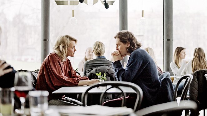 Einfach Liebe - Onlinedates und Neuanfänge - Filmfotos - Josephine Bornebusch, Sverrir Gudnason