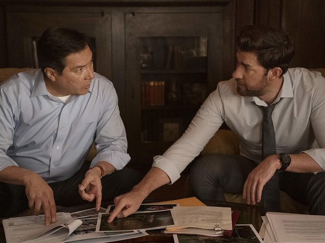 Jack Ryan - A benzin olcsóbb a víznél - Filmfotók - Benito Martinez, John Krasinski