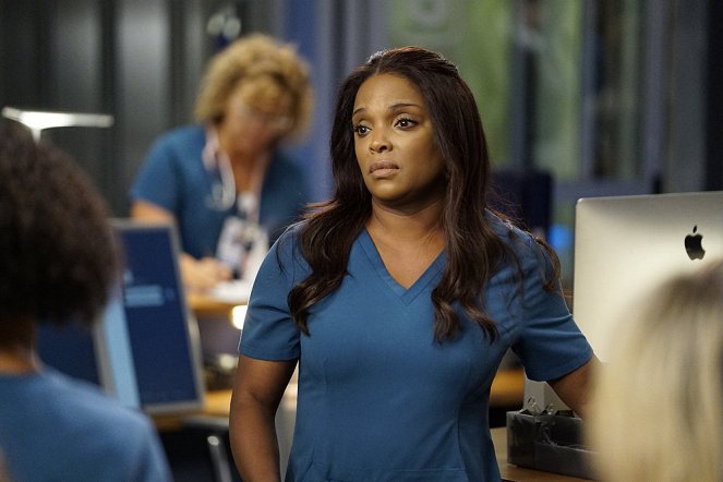 Chicago Med - Who Knows What Tomorrow Brings - Photos - Marlyne Barrett