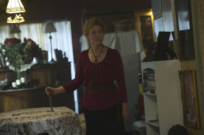 Hansel & Gretel - Photos - Dee Wallace