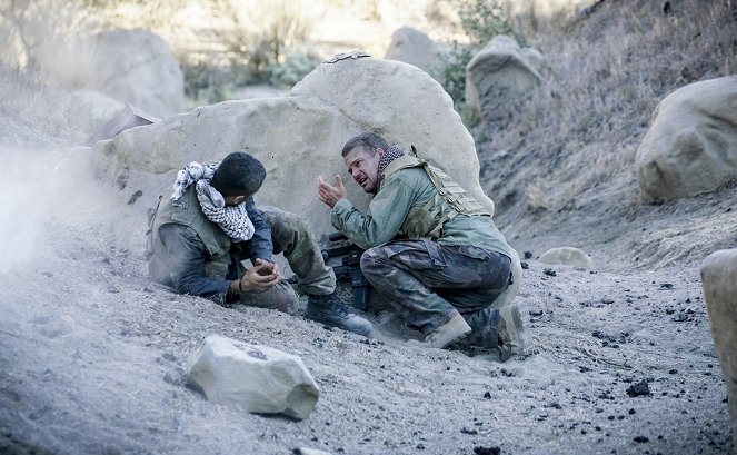 NCIS: Los Angeles - A fenevad gyomrában - Filmfotók - Chris O'Donnell