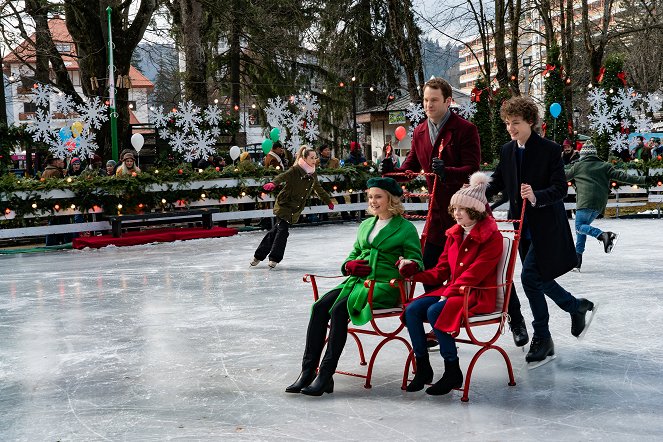 A Christmas Prince: The Royal Baby - De la película