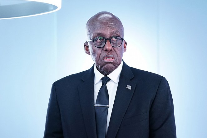 Black Lightning - The Book of Occupation: Chapter Three: Agent Odell's Pipe-Dream - Photos - Bill Duke