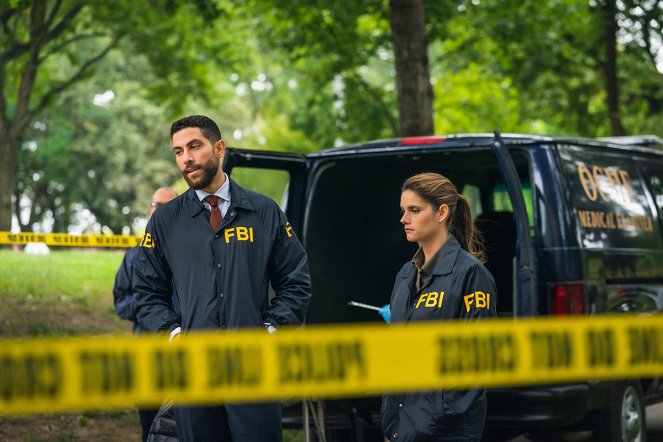 FBI: Special Crime Unit - Season 2 - Outsider - Photos - Zeeko Zaki, Missy Peregrym